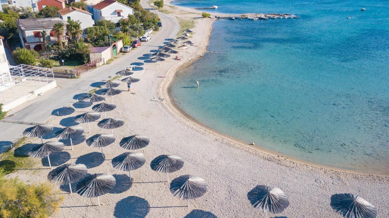Apartment Robyn On The Beach Srima Kültér fotó